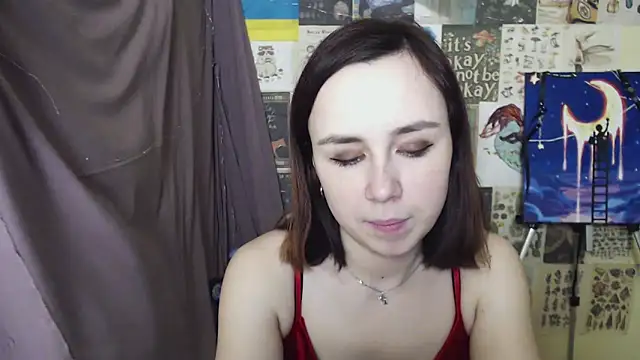 Snapshot of VeryVeryVeryShy_ chatting on 8, 3, 2025 VeryVeryVeryShy online show from 8, 3, 2025