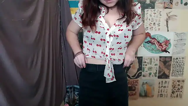 Snapshot of VeryVeryVeryShy_ chatting on 16, 9, 2025 VeryVeryVeryShy online show from 16, 9, 2025