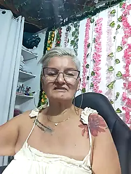 bety-cum2 online show from 11, 1, 2025