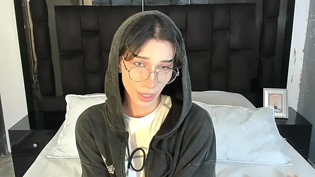 AndyWiilliams online show from 2, 2, 2025