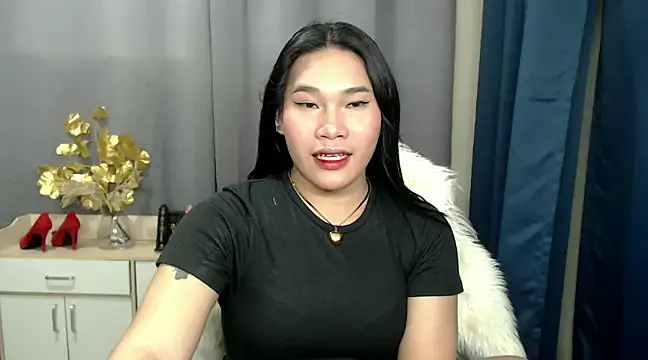 Ur Fantastic Lina online show from 24, 12, 2024