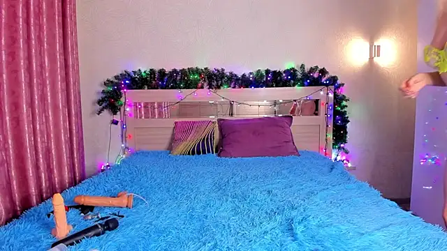 Leila Sweetie online show from 3, 2, 2025