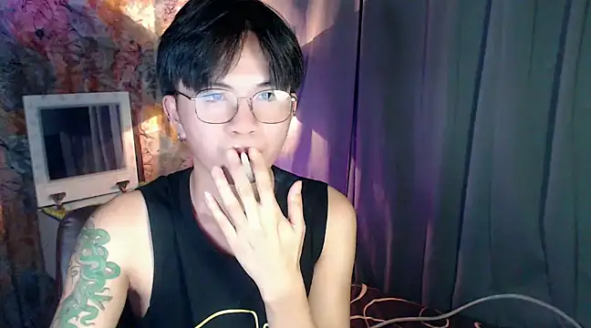 Snapshot of Sexy_Handsome_Drex chatting on 13, 1, 2025 Sexy Handsome Drex online show from 13, 1, 2025