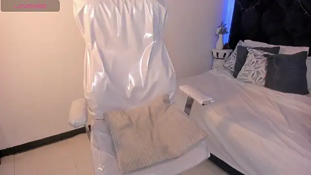 lauren fit online show from 28, 2, 2025