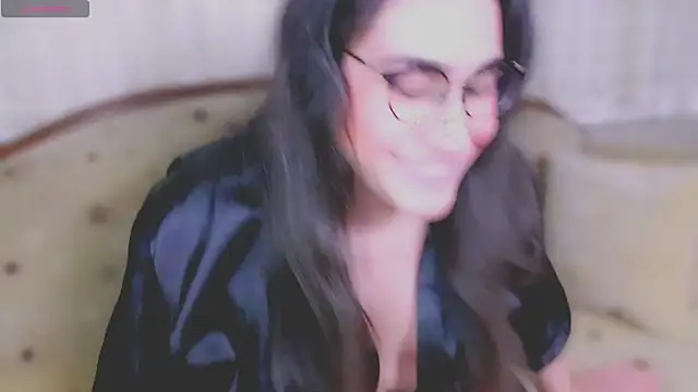 Snapshot of MERA_arab chatting on 11, 9, 2025 MERA arab online show from 11, 9, 2025