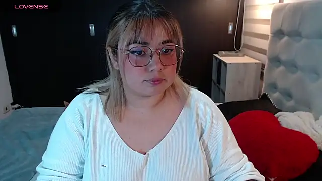 yini angel online show from 20, 5, 2026
