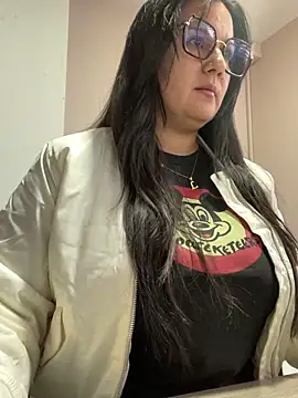 SWEETLILY18 online show from 23, 1, 2025