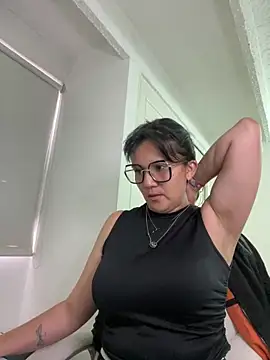 SWEETLILY18 online show from 3, 2, 2025