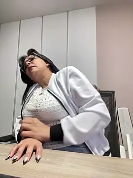 SWEETLILY18 online show from 22, 2, 2025