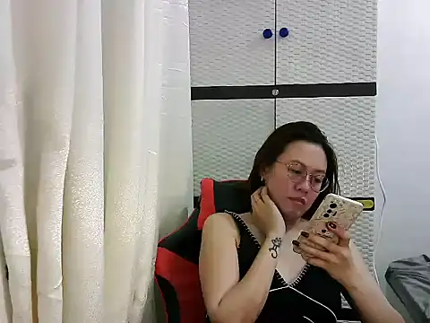 Snapshot of crizzybel chatting on 17, 3, 2025 crizzybel online show from 17, 3, 2025