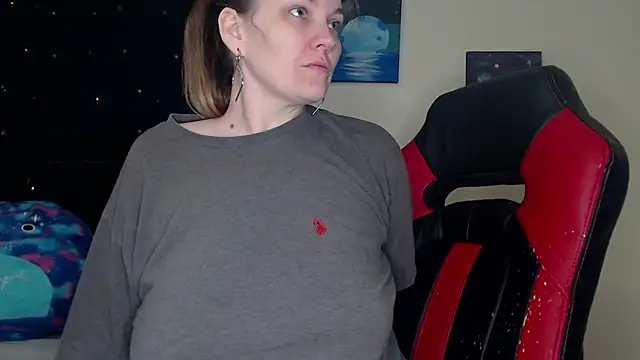 Snapshot of ToxicLilly chatting on 10, 12, 2024 ToxicLilly online show from 10, 12, 2024