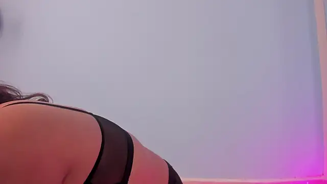 isa kiss online show from 1, 3, 2025