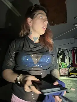 prettypurplep online show from 1, 12, 2025