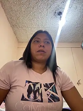 Leylafourniert online show from 19, 12, 2024