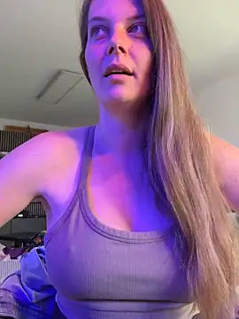Snapshot of newMichelle chatting on 5, 6, 2026 newMichelle online show from 5, 6, 2026