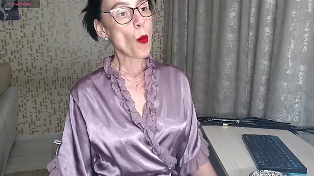 Snapshot of BelovedLady chatting on 11, 5, 2026 BelovedLady online show from 11, 5, 2026