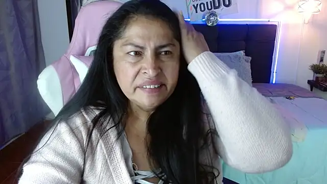 Keyla01  online show from 9, 3, 2026