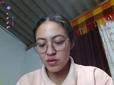 Snapshot of Olivia_Bright chatting on 21, 5, 2026 Olivia Bright online show from 21, 5, 2026