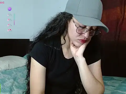 Snapshot of Olivia_Bright chatting on 31, 5, 2026 Olivia Bright online show from 31, 5, 2026
