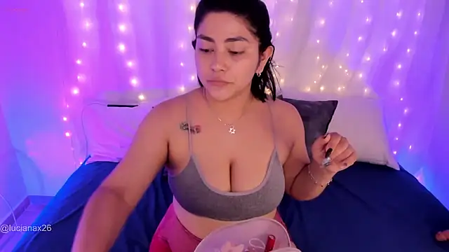 lucy26  online show from 16, 10, 2025