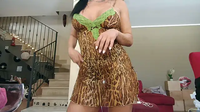Snapshot of DolceNera chatting on 20, 5, 2026 DolceNera online show from 20, 5, 2026
