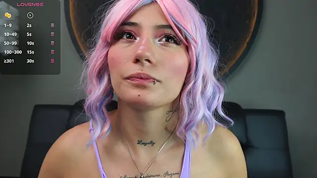 Snapshot of miss_sharlotte18 chatting on 17, 2, 2026 miss sharlotte18 online show from 17, 2, 2026