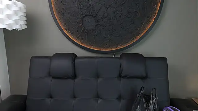 Snapshot of miss_vaiolette chatting on 29, 9, 2025 miss vaiolette online show from 29, 9, 2025
