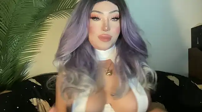 Snapshot of BigDominaMia chatting on 26, 1, 2025 BigDominaMia online show from 26, 1, 2025