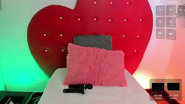 Snapshot of nicolette_rock chatting on 23, 5, 2026 nicolette rock online show from 23, 5, 2026