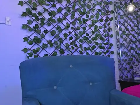 AnnyMilet  online show from 15, 9, 2025