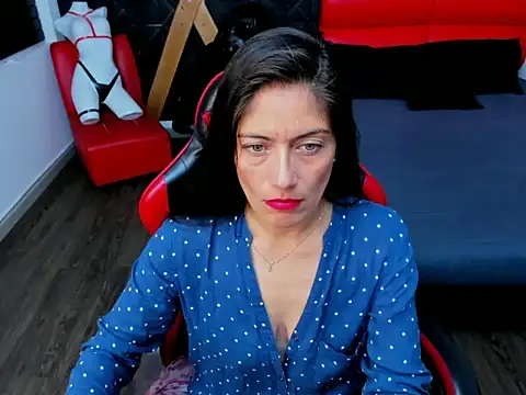 Snapshot of AnnyMilet_ chatting on 2, 7, 2026 AnnyMilet online show from 2, 7, 2026