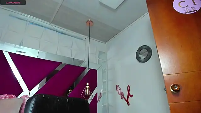 Penelope Tits online show from 24, 1, 2025