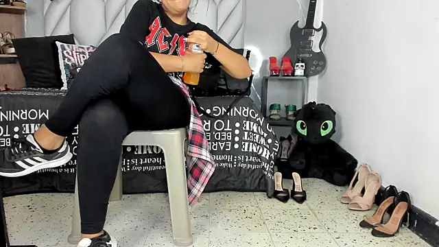 Snapshot of MirandaHaguen chatting on 9, 5, 2026 MirandaHaguen online show from 9, 5, 2026