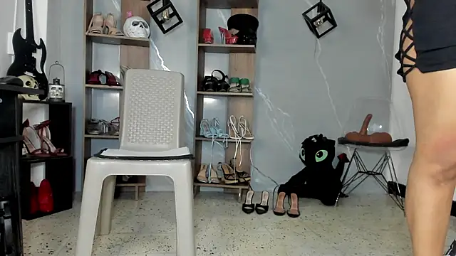 MirandaHaguen online show from 28, 7, 2026