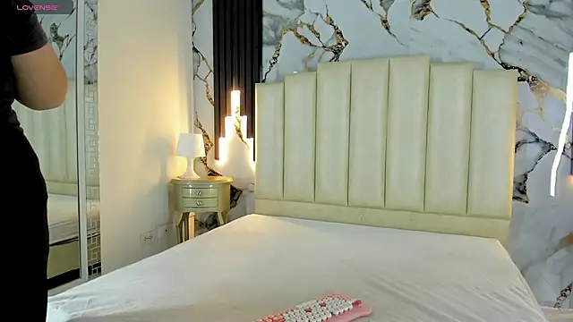 Snapshot of mollieblue69 chatting on 16, 9, 2025 mollieblue69 online show from 16, 9, 2025