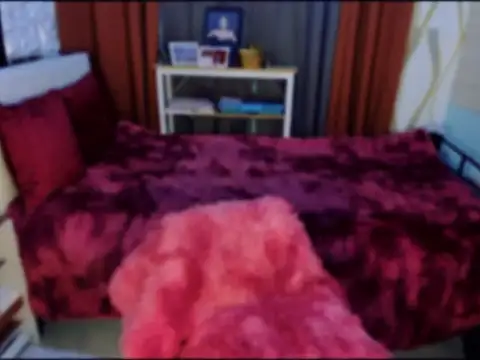 Snapshot of Laura_yourhottestbabe123 chatting on 8, 3, 2025 Laura yourhottestbabe123 online show from 8, 3, 2025