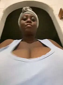 Snapshot of Biggblackboobs chatting on 18, 3, 2025 Biggblackboobs online show from 18, 3, 2025