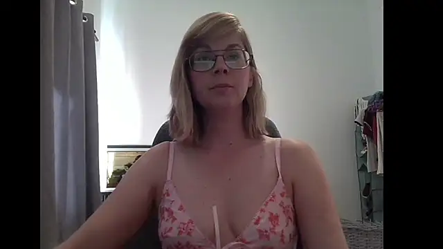 SavannaGirly online show from 2, 3, 2025