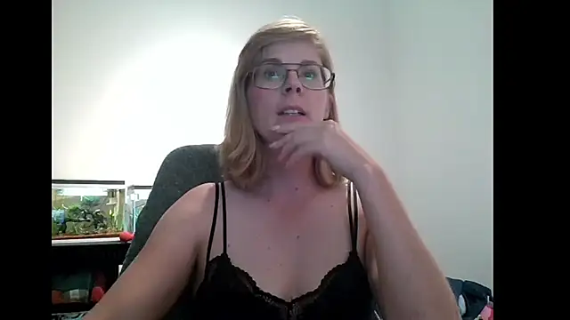 SavannaGirly online show from 13, 3, 2025