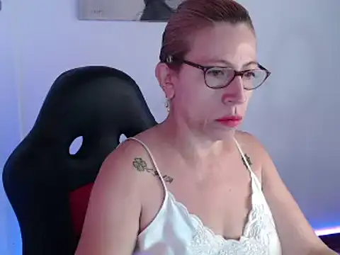 Snapshot of Chayla_Ruiz chatting on 11, 12, 2024 Chayla Ruiz online show from 11, 12, 2024