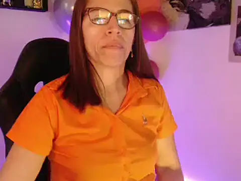 Snapshot of Chayla_Ruiz chatting on 8, 3, 2025 Chayla Ruiz online show from 8, 3, 2025