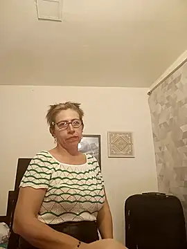 Snapshot of Chayla_Ruiz chatting on 10, 9, 2025 Chayla Ruiz online show from 10, 9, 2025