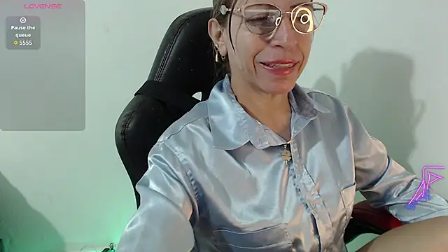 Snapshot of Chayla_Ruiz chatting on 26, 6, 2026 Chayla Ruiz online show from 26, 6, 2026