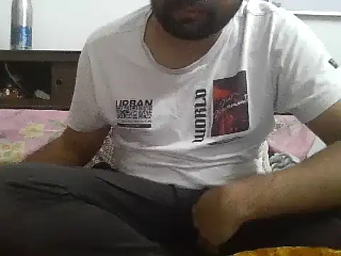 Snapshot of PrateekC chatting on 22, 12, 2024 PrateekC online show from 22, 12, 2024