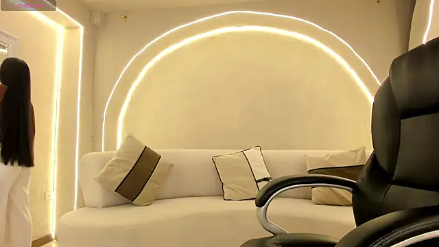 JadeEvansX online show from 19, 5, 2026