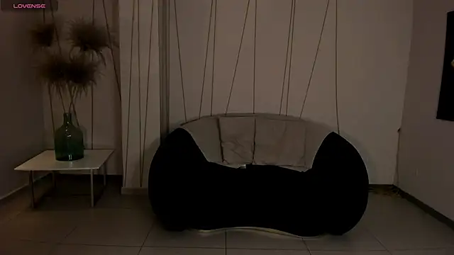 JadeEvansX online show from 4, 6, 2026