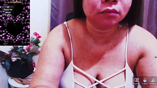 Alliayah Hollyx online show from 22, 9, 2025