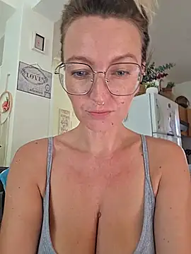 MissMialicious online show from 25, 7, 2026