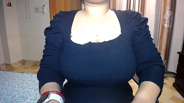 lady maeda  online show from 10, 10, 2025