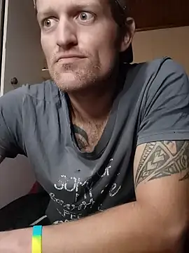 Snapshot of the-billy-blue chatting on 8, 6, 2026 the-billy-blue online show from 8, 6, 2026
